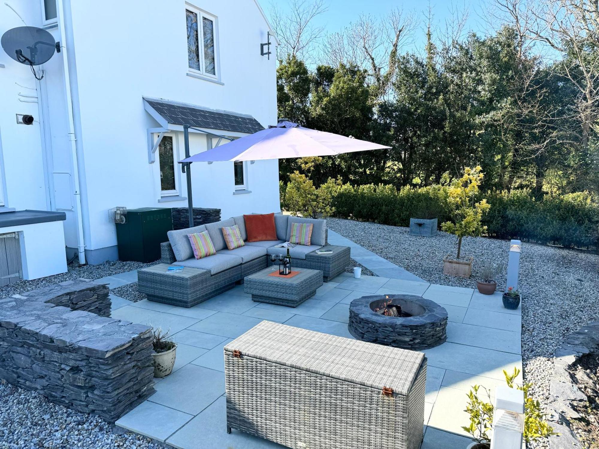 Elm Grove Schull Exterior foto